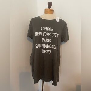 NWT GAP Tshirt
